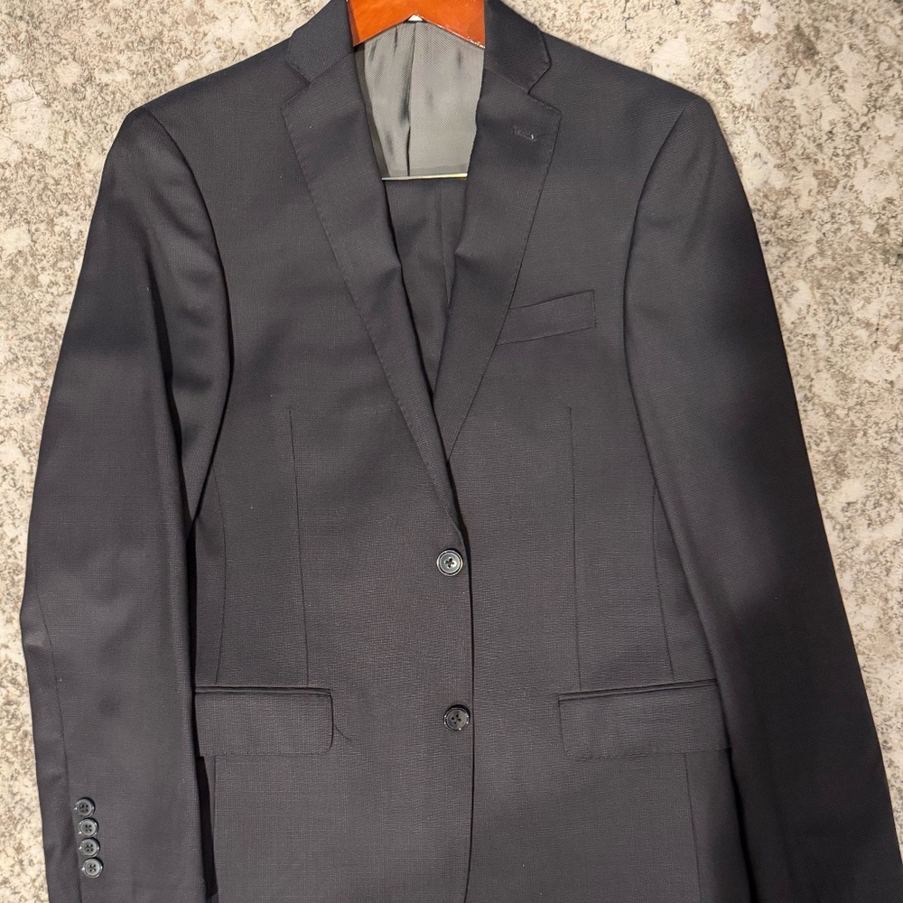 Murano Slim Fit Black Suit 38R 32x32 Modern Two Button Business Formal